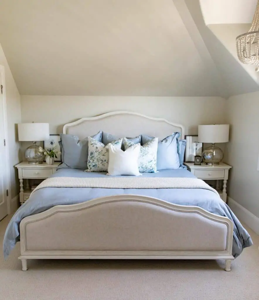 Vaulted Farmhouse Bedroom Enlivened by Blue and White Bedding