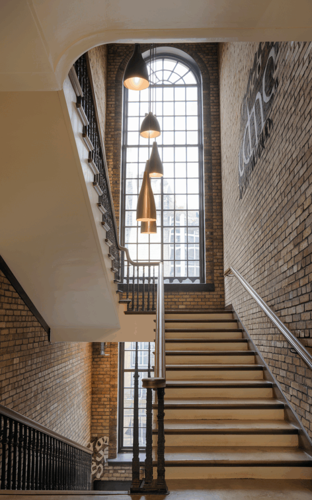 Place a Pendant Cluster That Cascades Down