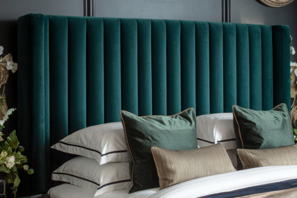 16 Bedroom Ideas for Small Rooms That Make Tiny Spaces Feel Bigger and ...
