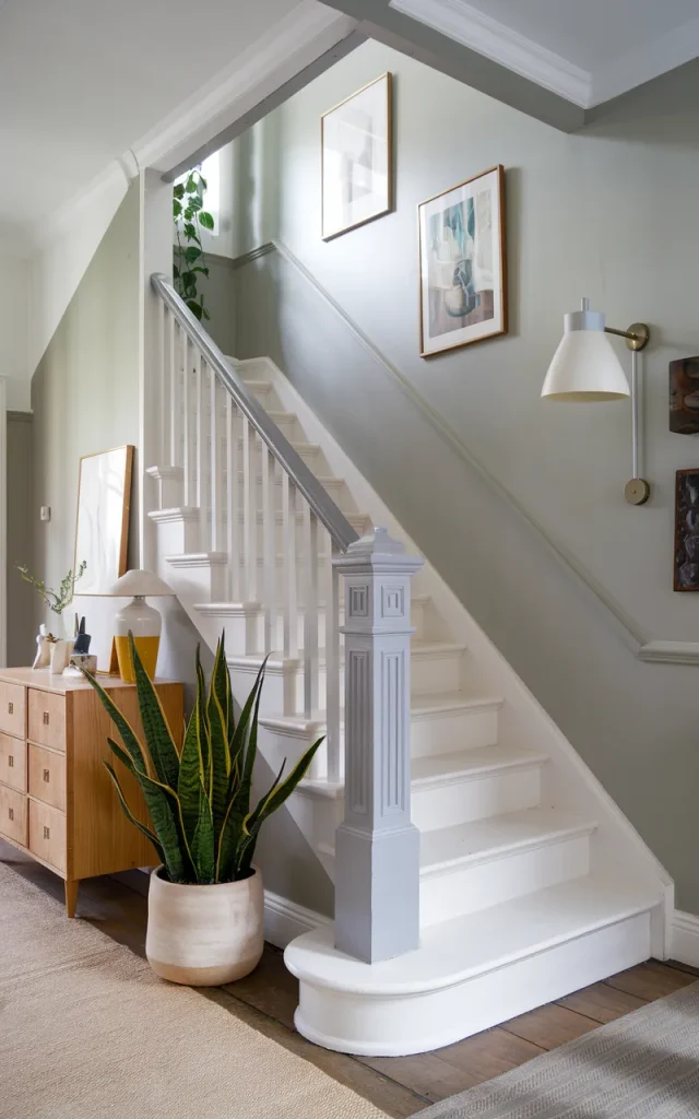Create a Two-Tone White and Grey Palette